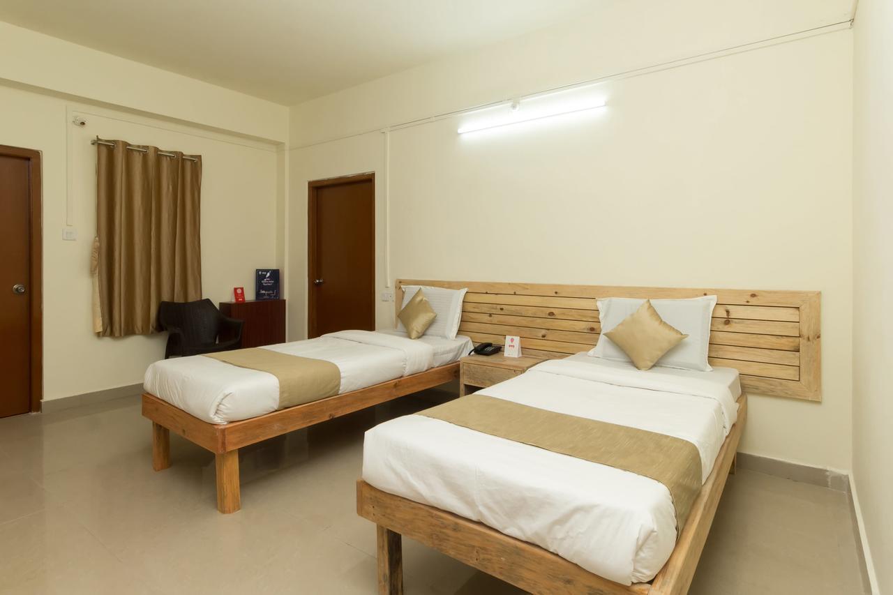 Hotel Travellers Inn Шиллонг Экстерьер фото