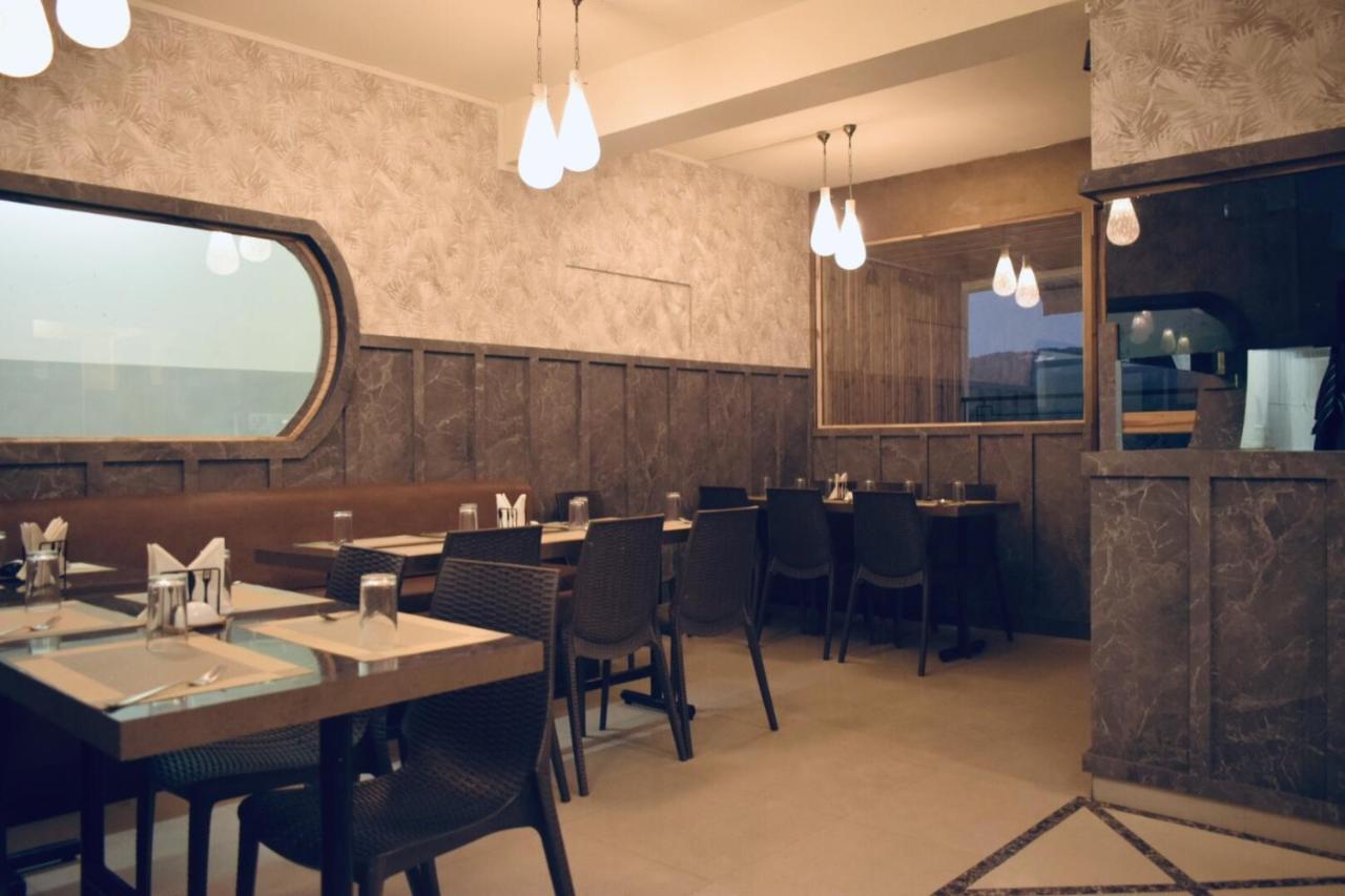 Hotel Travellers Inn Шиллонг Экстерьер фото